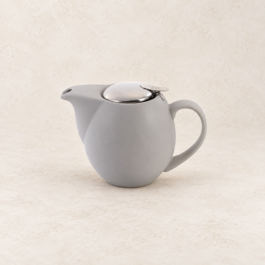Kanne Saara matt grau 0,9 l – TEEMANDO Atelier