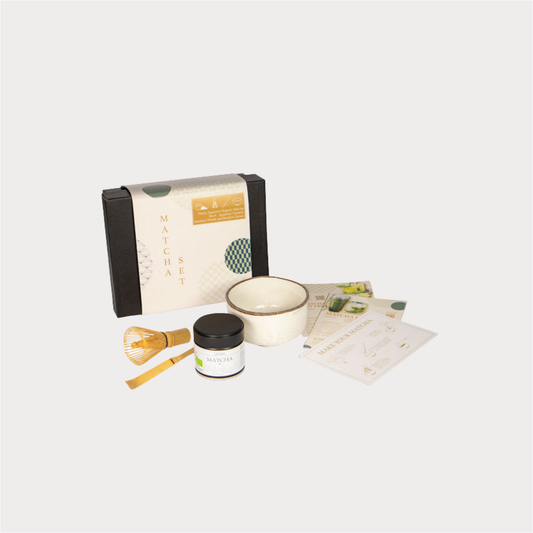 Matcha Geschenkset mit Schale, Besen, Löffel, Premium Matcha k.b.A. 30g inkl. 3 Produktka