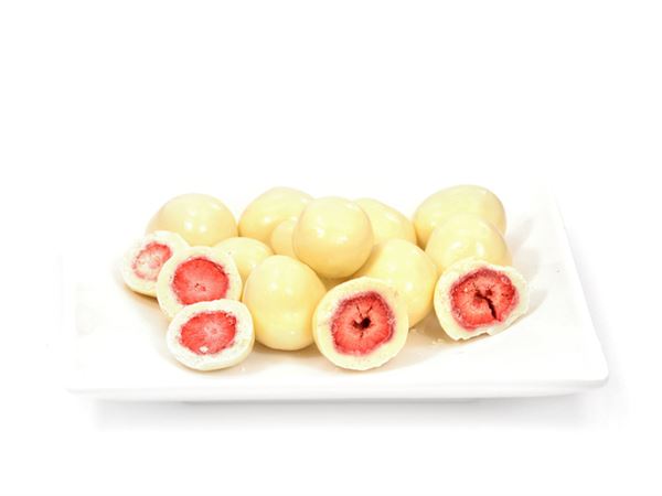 Erdbeeren, gefr. getrocknet in weißer Schokolade, 1 kg, lose