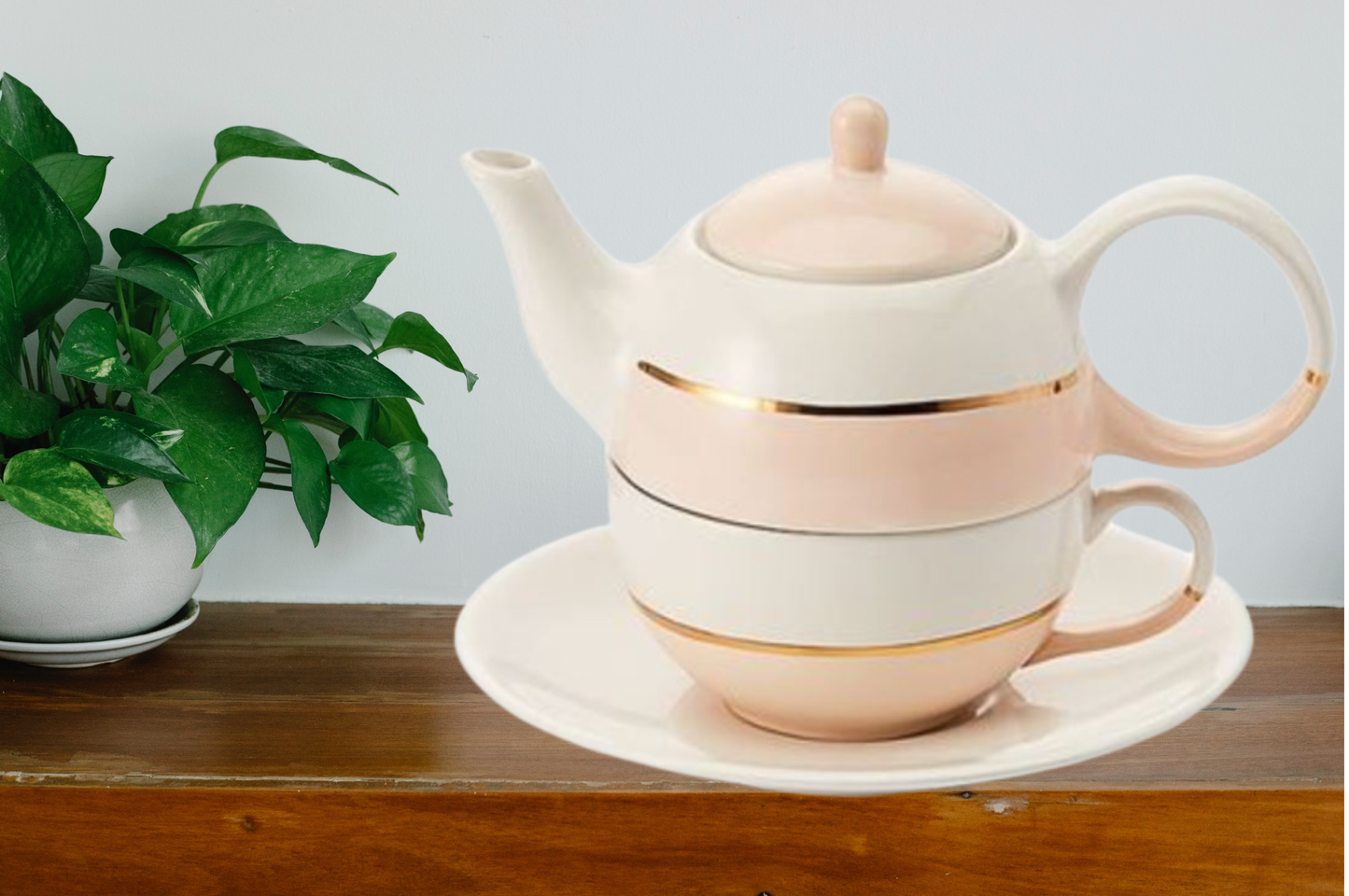Tea for one Set "Lieske" von Cha Cult, rosa Keramik mit Goldauflage, 4-teilig Kanne: 0,4 l, Tasse: 0,2 l
