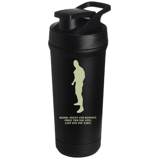 Teemando® individuell gravierter Premium Edelstahl Shaker mit deiner Wunschgravur 750ml, auslaufsicherer Deckel, Shaker-Ball, spülmaschinengeeignet für Proteinshakes, Fitness Diät Geschenk Bodybuilding