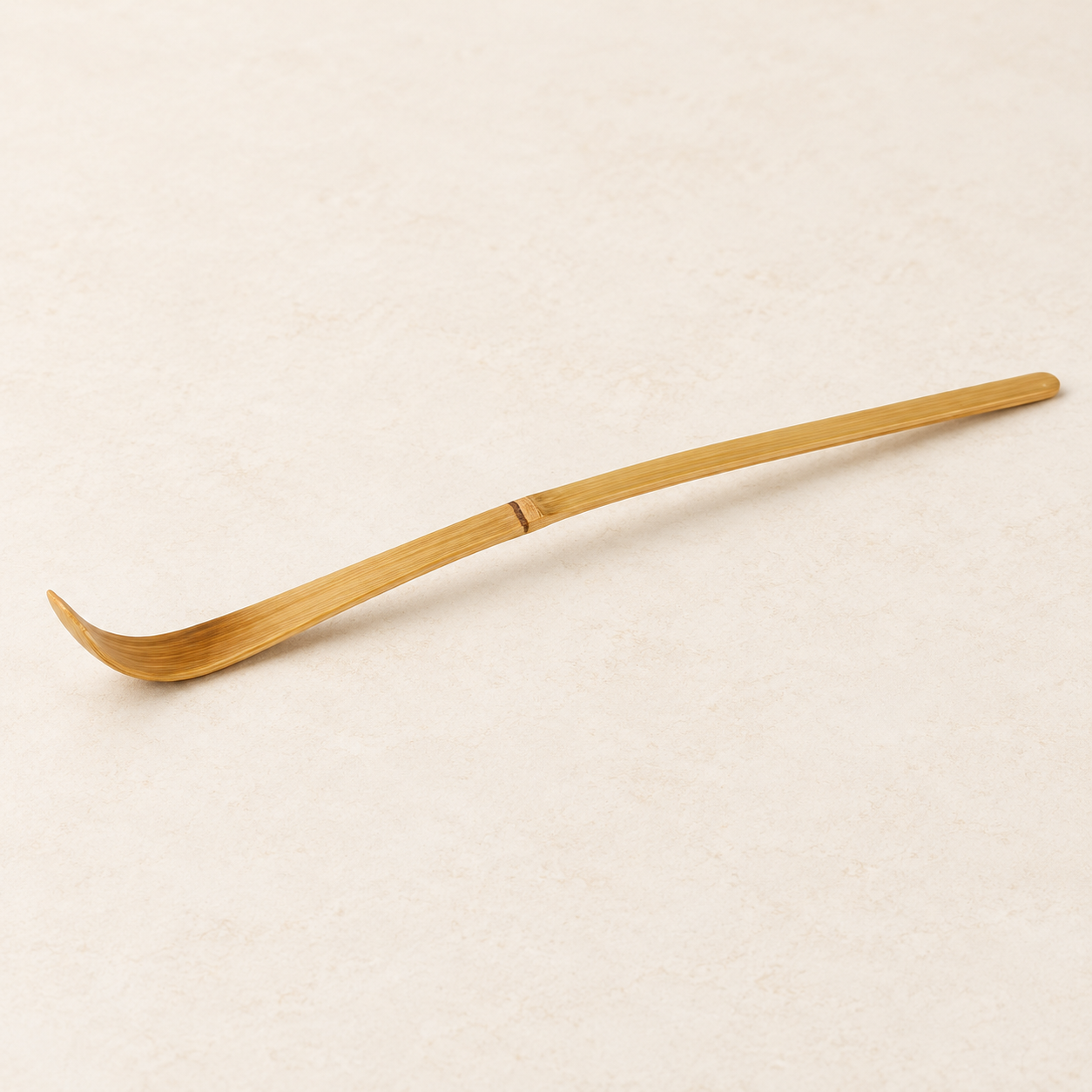 Matcha-Löffel Momoka aus Bambus – Atelier-Produktbild
