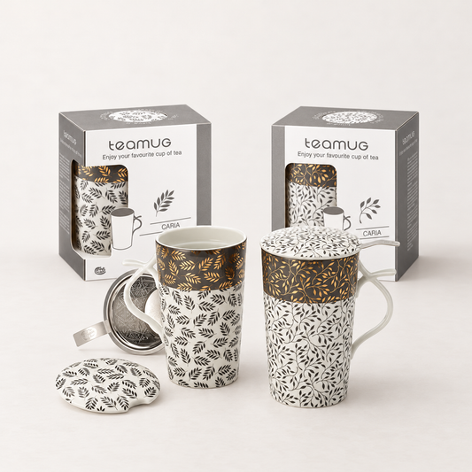 Teamug Caria – zwei sortierte Designs mit Originalverpackung im Atelier