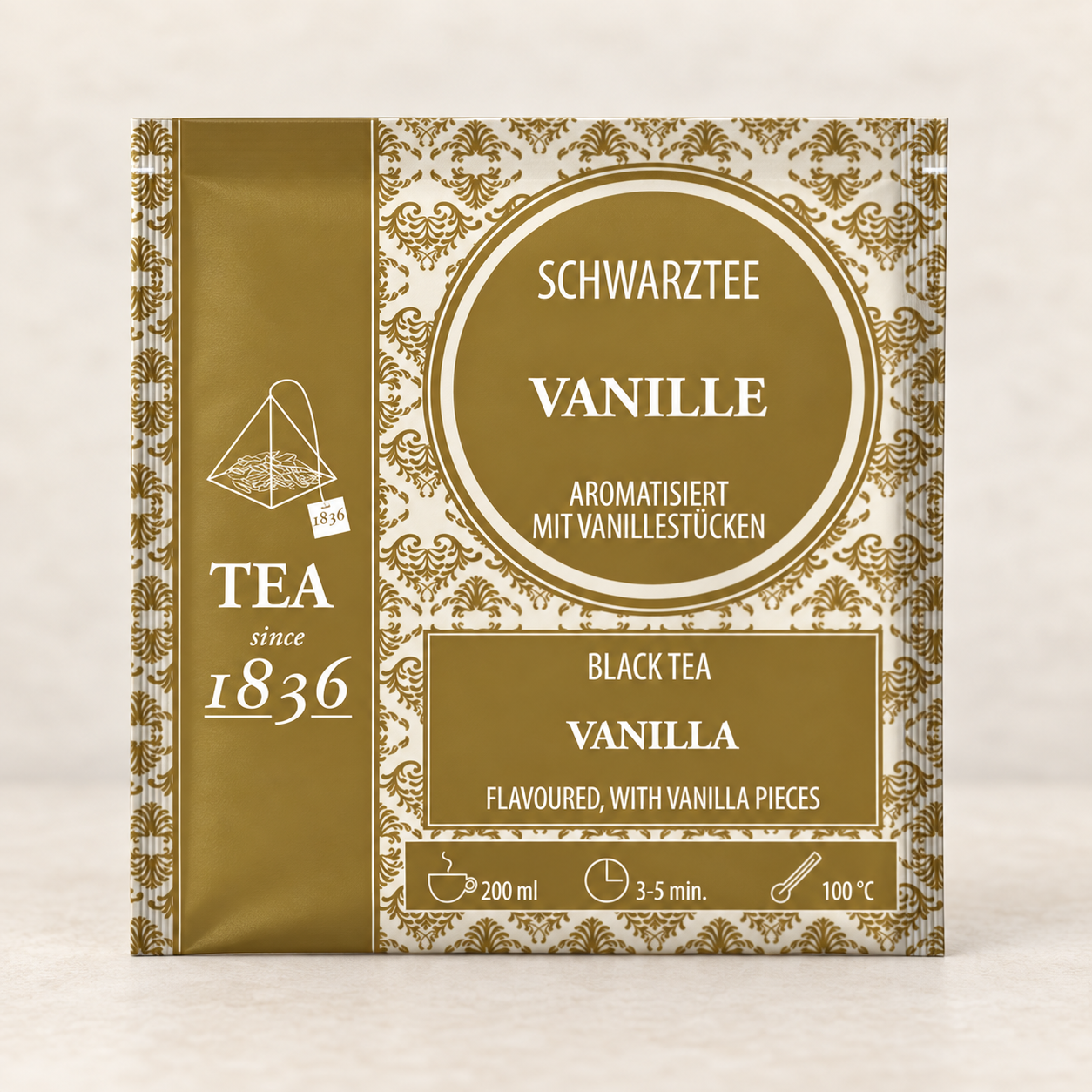 Schwarztee Vanille 50 Pyramidenbeutel – Atelierbild